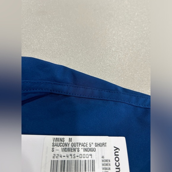 Saucony Women's M Medium Outpace 5" Shorts Indigo Blue NWT Pockets Lightweight - Picture 6 of 14